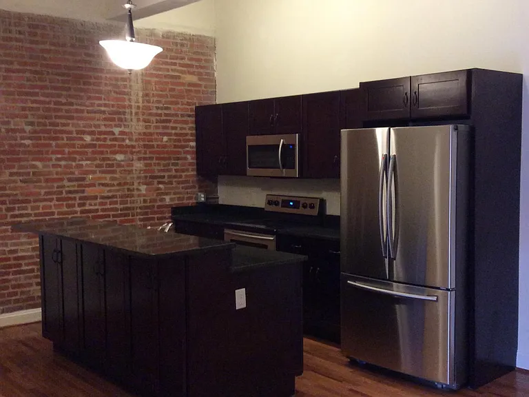 311 W Baltimore St #11 — Photo 13