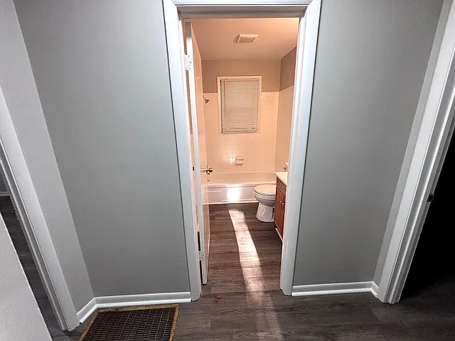 216 Granada Dr — Photo 12