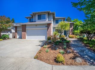 9269 Piccadilly Cir, Windsor, CA 95492