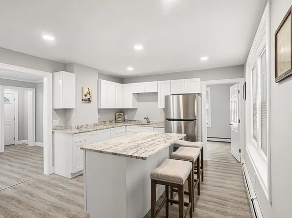 679 Jillson Ave, Woonsocket, RI 02895