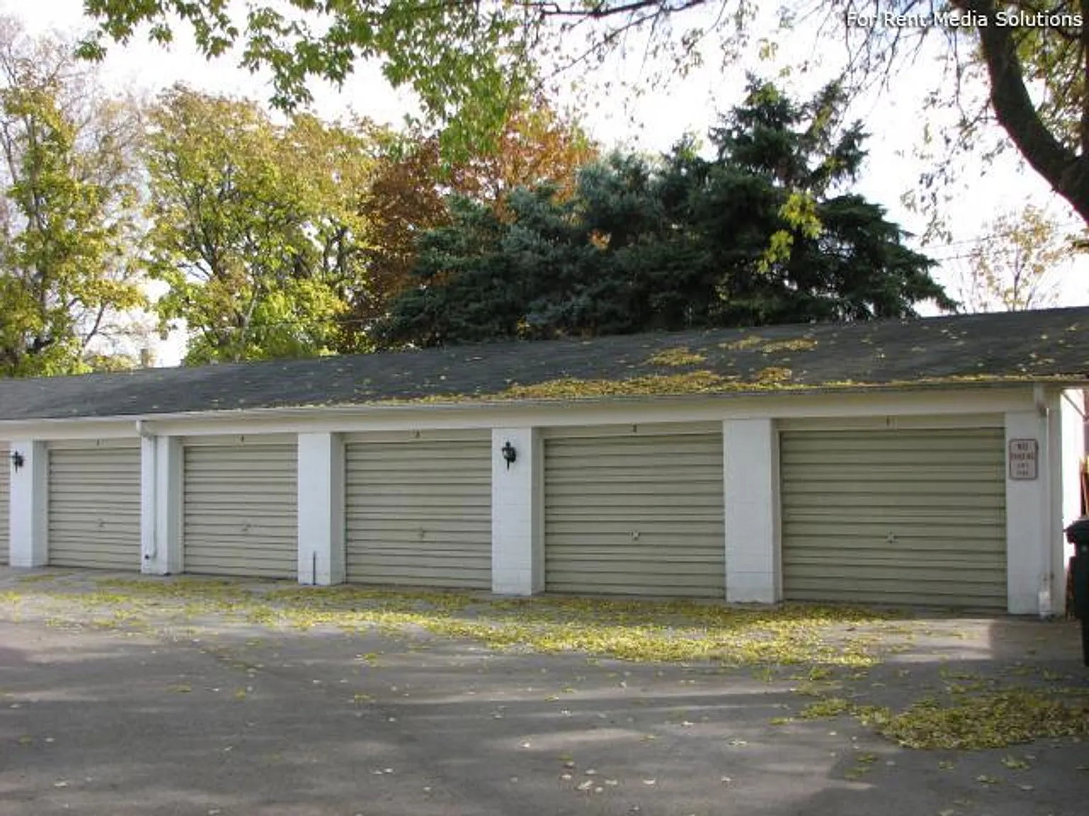Arcadian Ave Apartments. — Photo 2