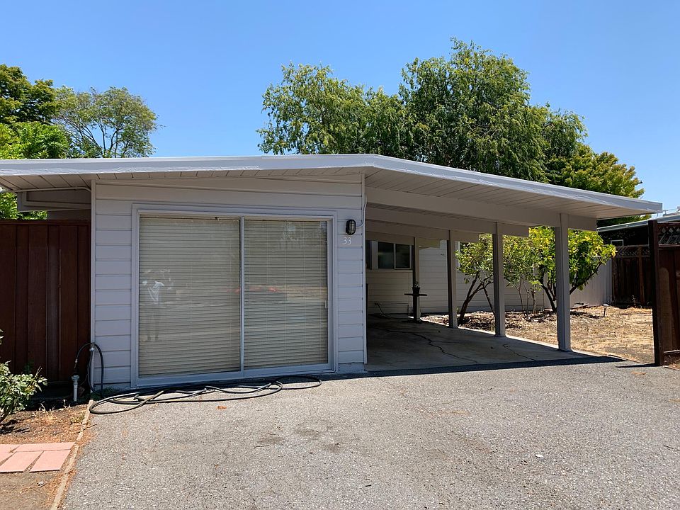 1st image of 33 Roosevelt Cir