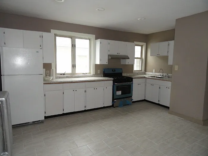106-108 Lyme St #2 — Photo 12
