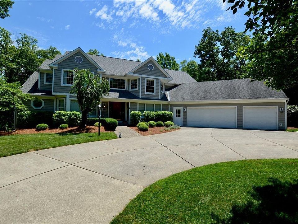 1st image of 3303 Hickory Creek Dr