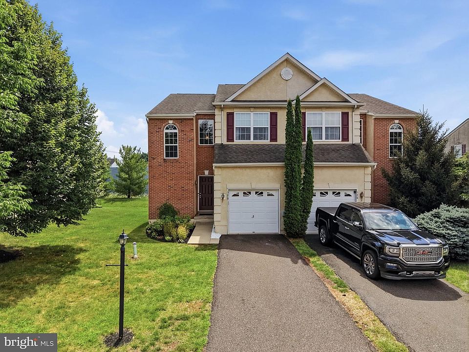1st image of 526 Clearview Dr
