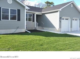 429 Compass Ave, Beachwood, NJ 08722