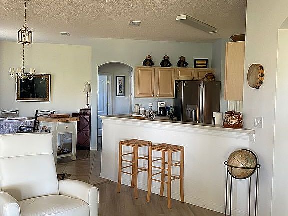 Breakfast bar