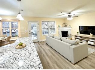 250 Crescent Hill Pl APT 101, Louisville, KY