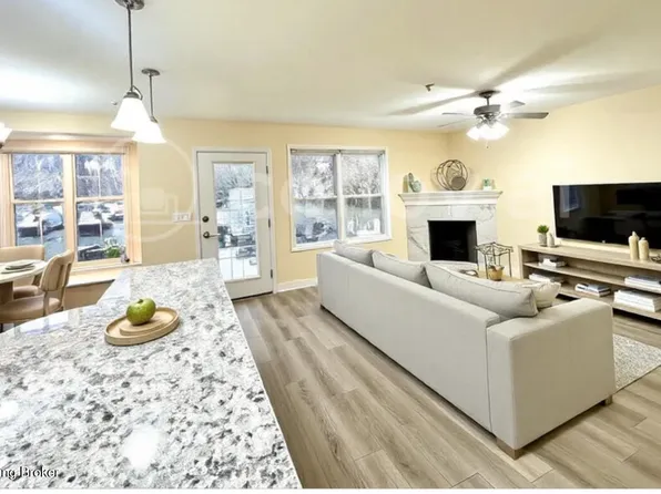 250 Crescent Hill Pl APT 101, Louisville, KY 40206