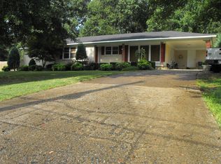 451 Circle Dr, Huntingdon, TN 38344