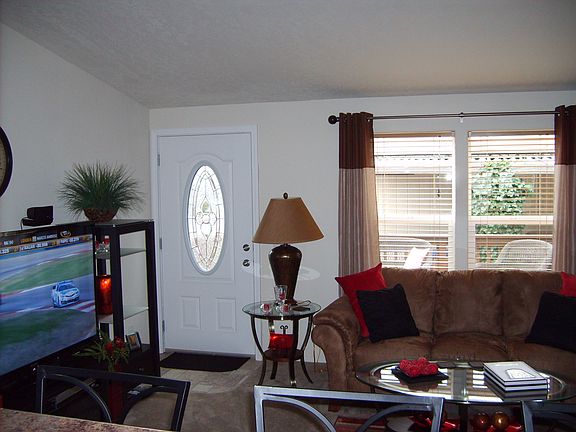 5th image of 2453 Meadowlark Ln