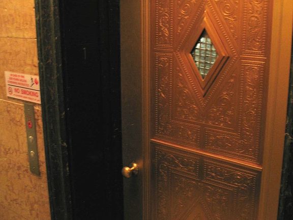 2nd image of 941 Washington Ave APT 4H