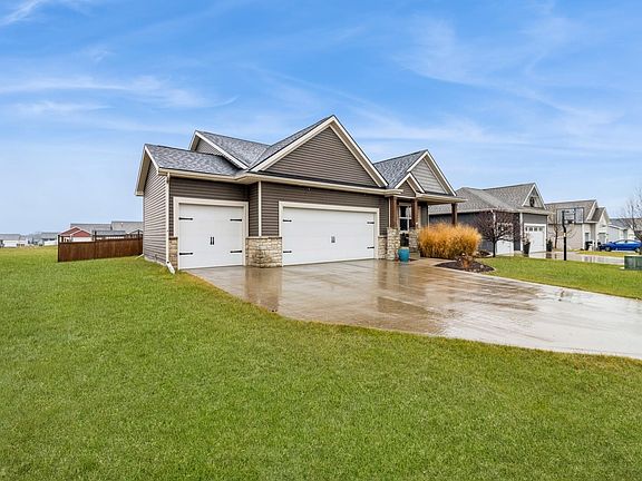 4th image of 508 W Centennial Dr