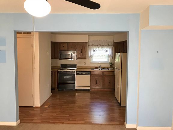 5th image of 13377 Packard Dr