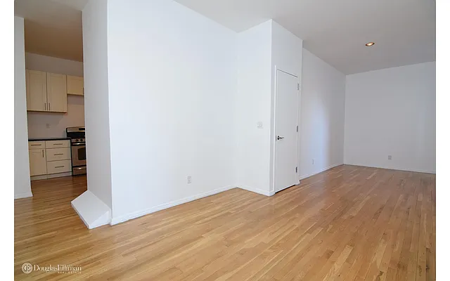 Rented by Douglas Elliman | media 14