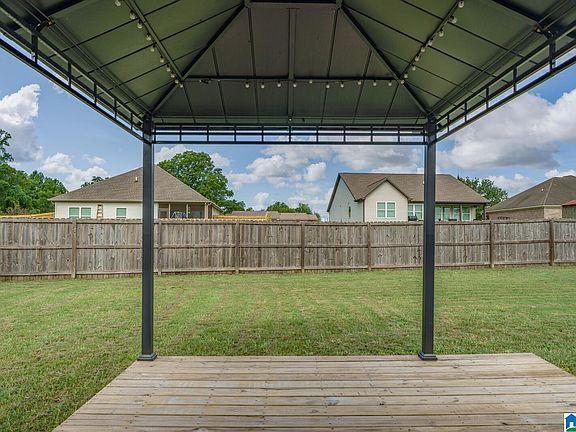 3rd image of 3440 Tamera Ave