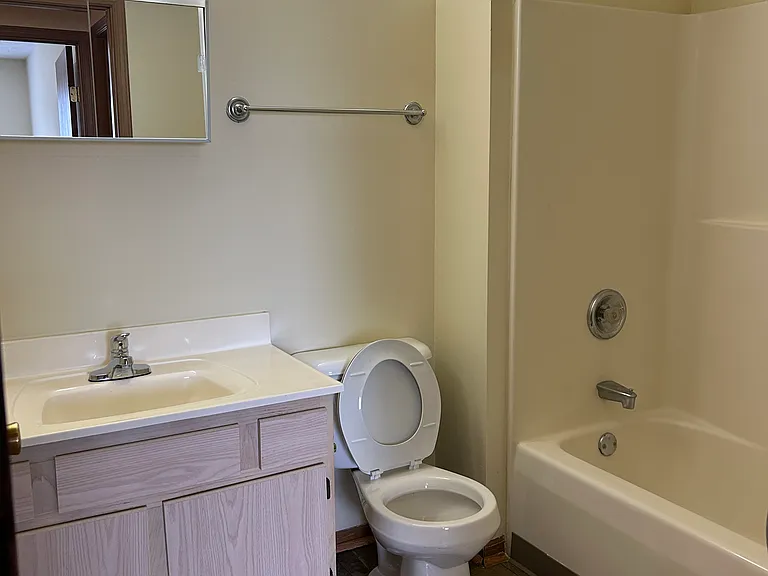 Full bathroom