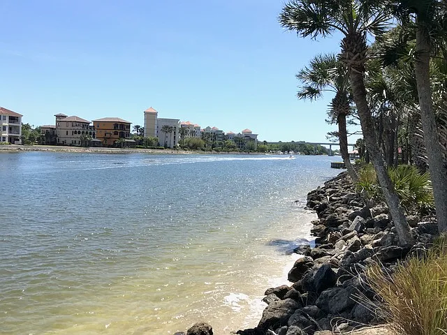 35 Captains Walk — Photo 45