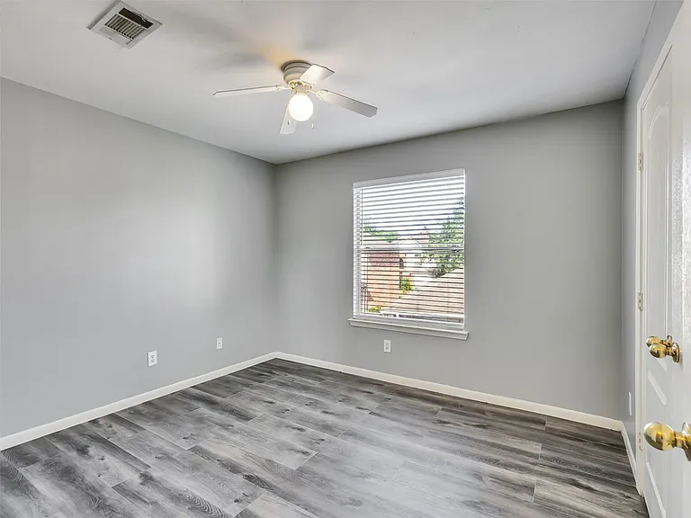 11703 Emerald Hill Dr #C — Photo 23