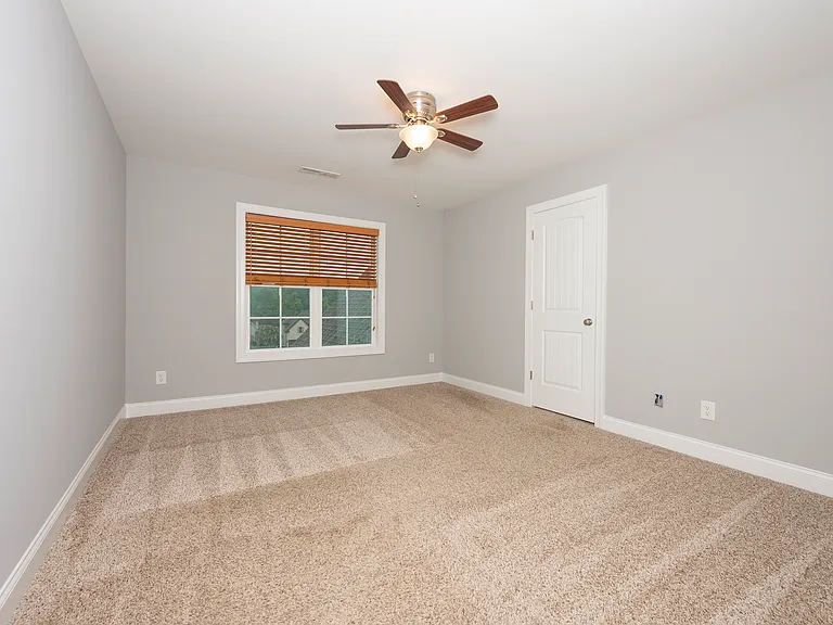 490 Lotus Ct — Photo 27