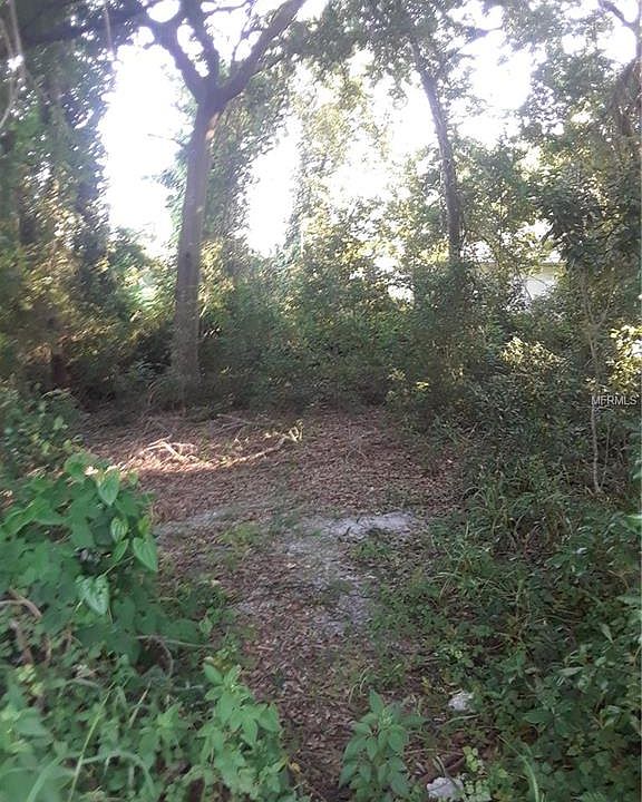 2nd image of 1097 Aaron Dr