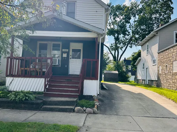 468 4th St NW, Barberton, OH 44203