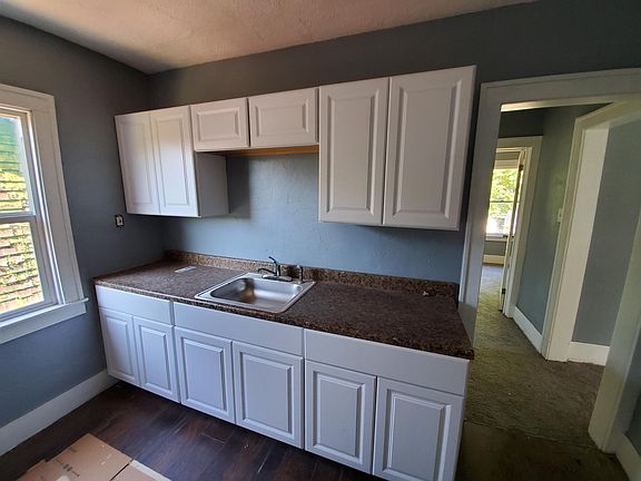 3rd image of 12010 Birwood St #2