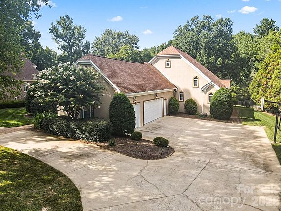2nd image of 1111 Real Quiet Ln