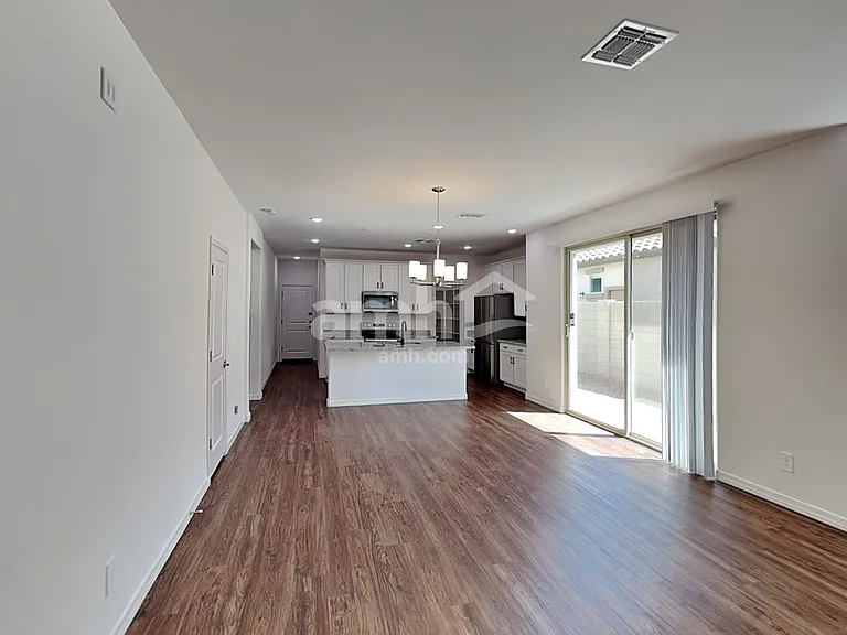 15074 W Sherman St — Photo 7