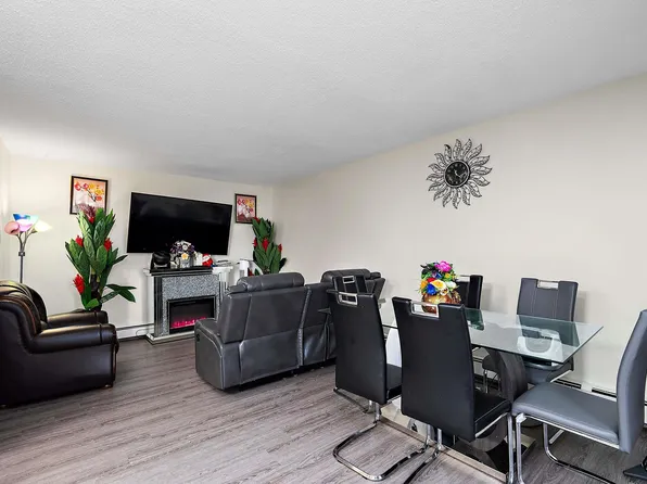 13460 Fort Rd NW #7, Edmonton, AB T5A 1C5