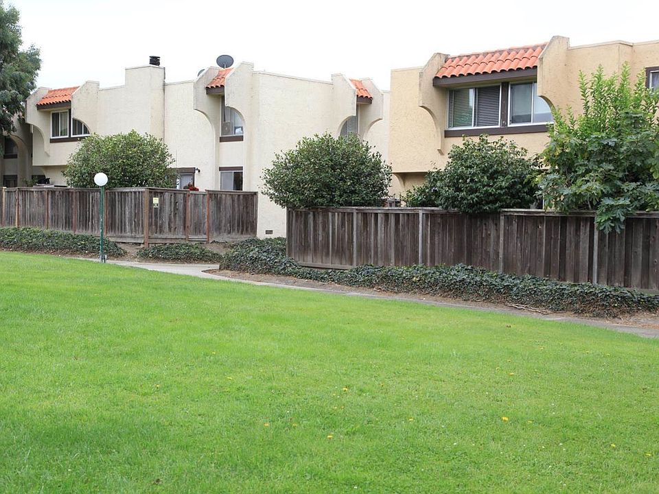 1st image of 87 Villa Dr