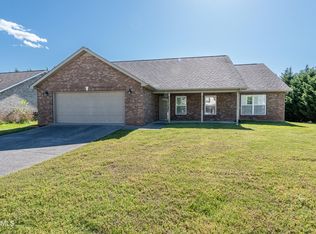 917 Elsborn Ridge Rd, Maryville, TN 37801