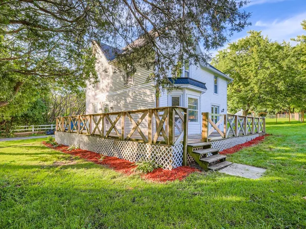 5N460 Hanson Rd, St Charles, IL 60175