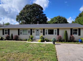 145 Blade St, Warwick, RI 02886