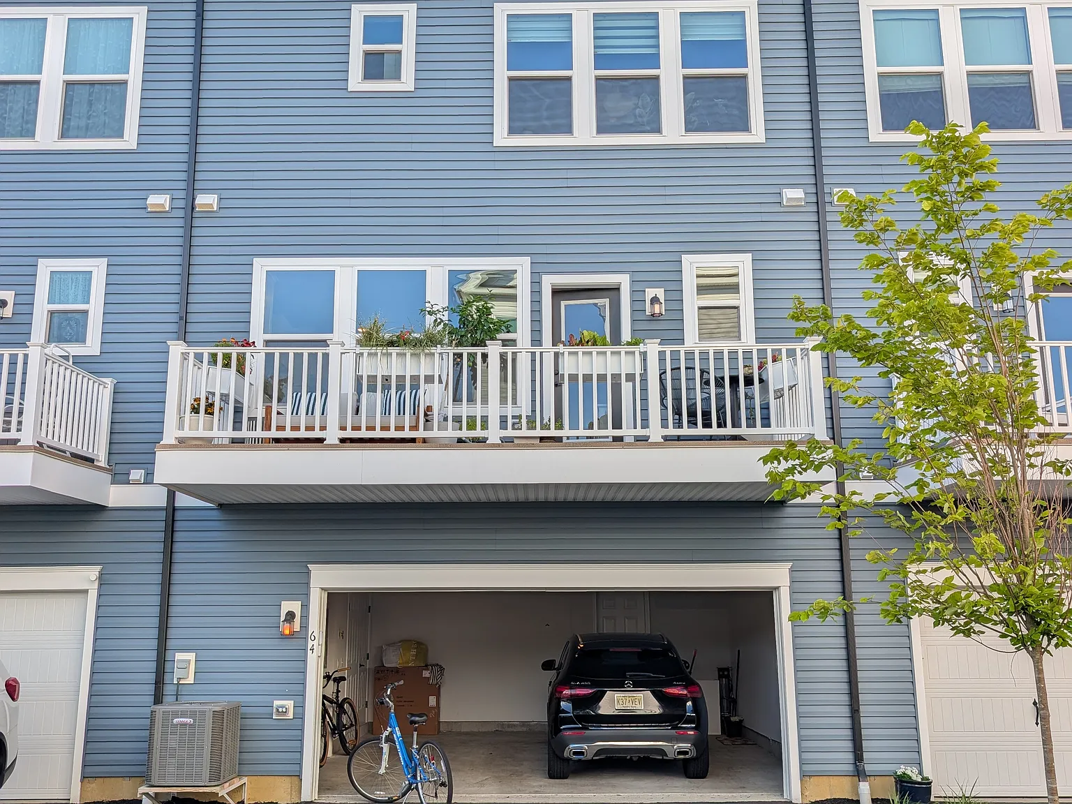 4 bed, 3.5 bath, 2500 sqft, $10,000 — Photo 4