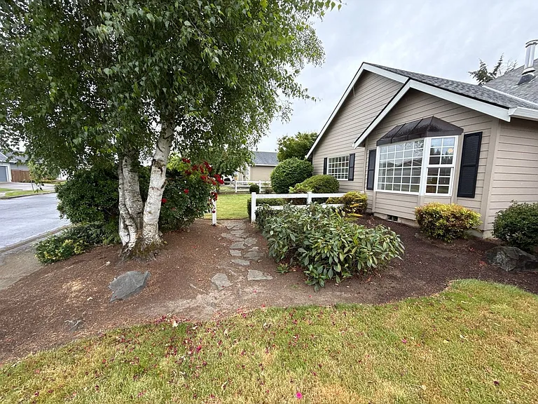 191 McLaughlin Dr — Photo 41