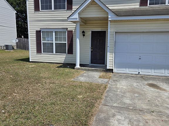 2nd image of 220 Appletree Ln
