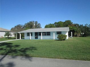 566 Park Ave, Sebastian, FL 32958