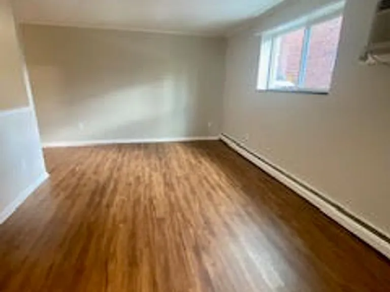 204 E Chester Pike — Photo 5