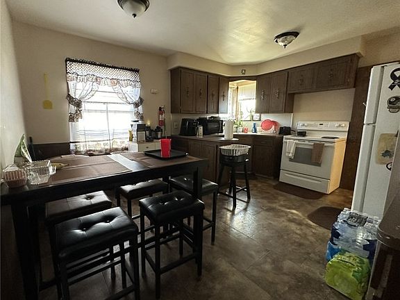 3rd image of 13705 Oakview Blvd