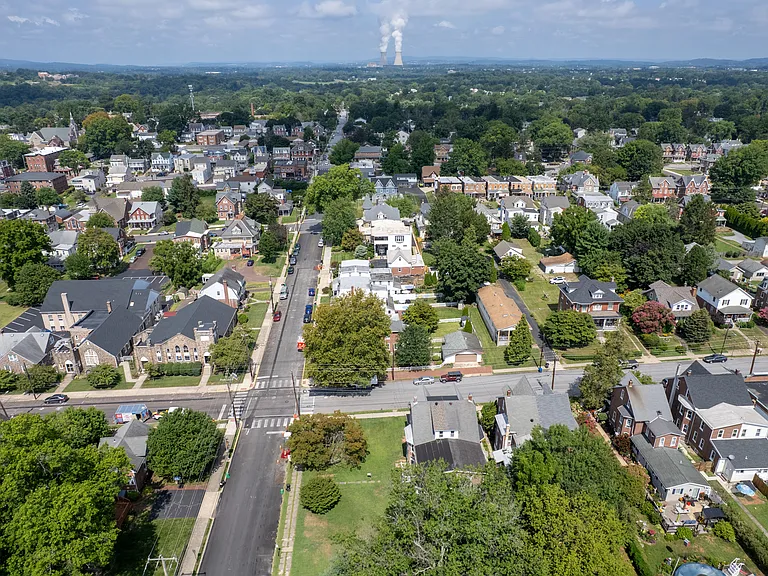 506 Washington St — Photo 41