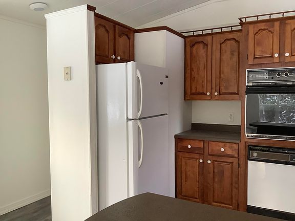 3rd image of 338 Kinney Road