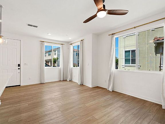 4th image of 5301 E Commerce Way Unit 43104