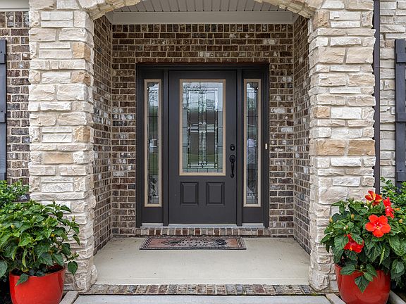 5th image of 135 Whispering Pines Dr
