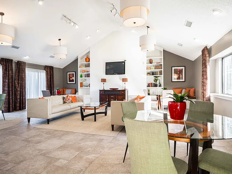 Scarborough Lake Apartments — Photo 16