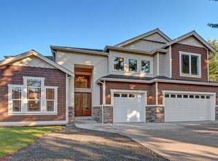 14318 77th Ave NE, Kirkland, WA 98034