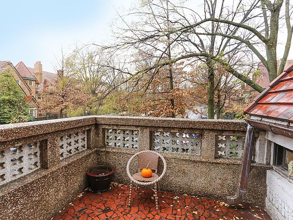 2nd image of 1 Station Sq APT 201
