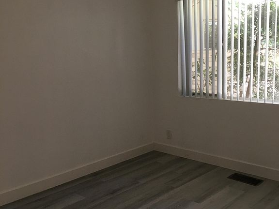5th image of 747 12th St #23