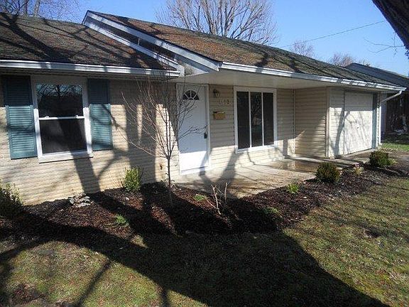 3rd image of 1872 Crase Dr