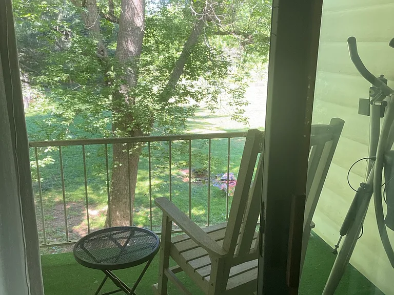 46 N Park St #A — Photo 2